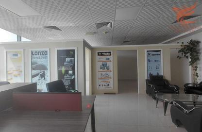 Office Space - Studio - 1 Bathroom for rent in Julfar - Ras Al Khaimah