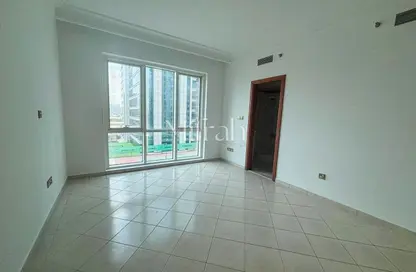 شقة - 2 غرف نوم - 2 حمامات للايجار في B  برج - لاجو فيستا - مدينة دبي للإنتاج (اي ام بي زد) - دبي