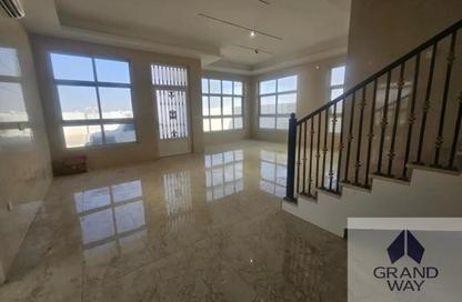 Villa - 5 - 6 for rent in Al Aweer 1 - Al Aweer - Dubai
