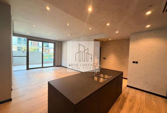 Spacious 1 Bedroom | Semi-Furnished | Vacant