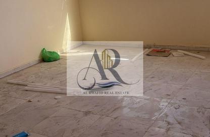 سكن عمال - استوديو - 8 حمامات للايجار في الجرف الصناعية 1 - الجرف الصناعية - عجمان