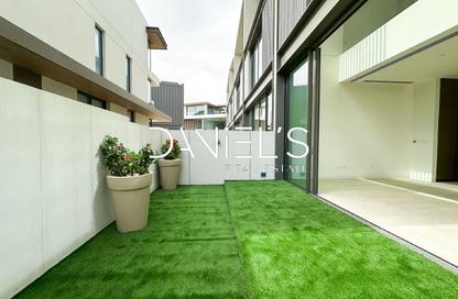 Villa - 3 - 4 for sale in Nad Al Sheba Gardens 2 - Nad Al Sheba Gardens - Nad Al Sheba 1 - Nad Al Sheba - Dubai Villa - 3 - 4 for sale in Nad Al Sheba Gardens 2 - Nad Al Sheba Gardens - Nad Al Sheba 1 - Nad Al Sheba - Dubai