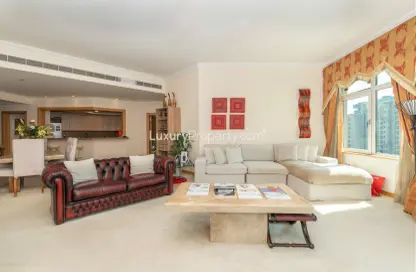 Apartment - 3 Bedrooms - 4 Bathrooms for rent in Al Sultana - Shoreline Apartments - Palm Jumeirah - Dubai