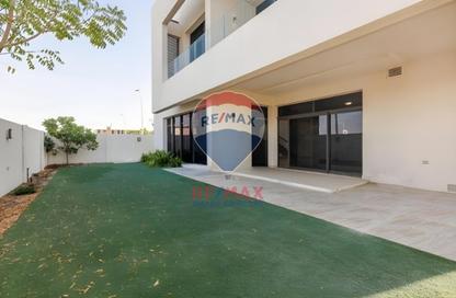 Villa - 4 Bedrooms - 7 Bathrooms for rent in West Yas - Yas Island - Abu Dhabi