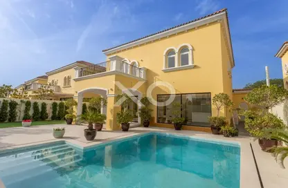 Villa - 3 Bedrooms - 4 Bathrooms for sale in District 8 - Jumeirah Park - Dubai
