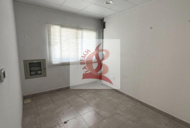 79823648 - Property Image 3