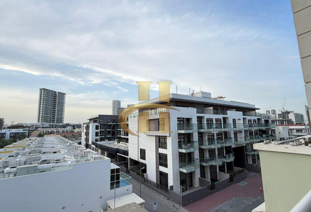 Fully furnished | Elegant | With Balcony photo 11