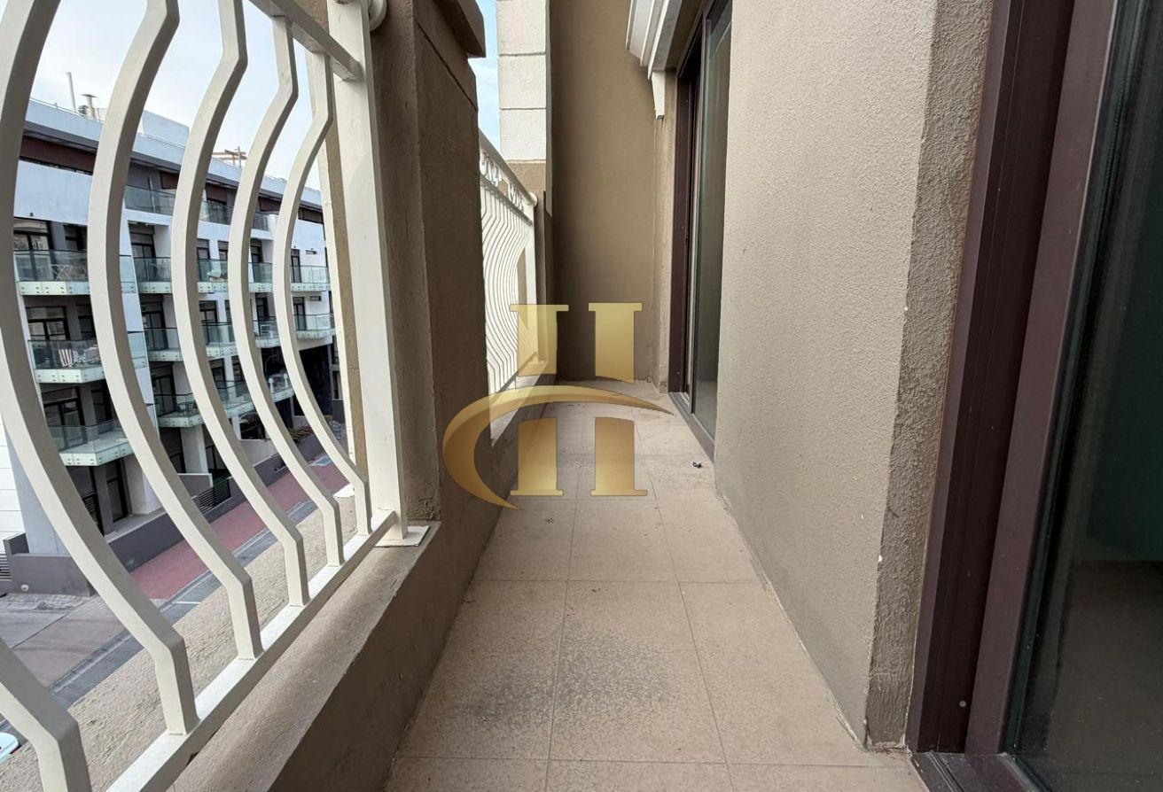 Fully furnished | Elegant | With Balcony photo 10