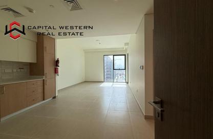 Apartment - 1 Bedroom - 2 Bathrooms for rent in Seagate Building 3 - Seagate - Mina Rashid - Dubai