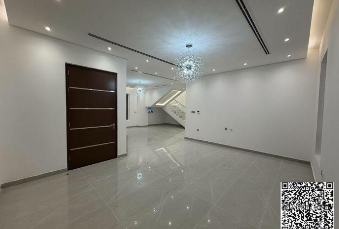 76182568 - Property Image 3