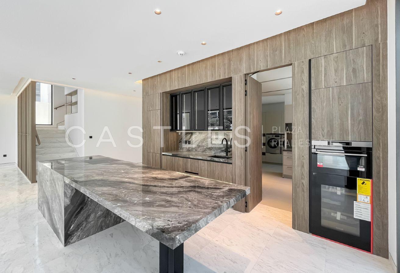Brand New | Ready To Move In | Contemporary Style photo 7