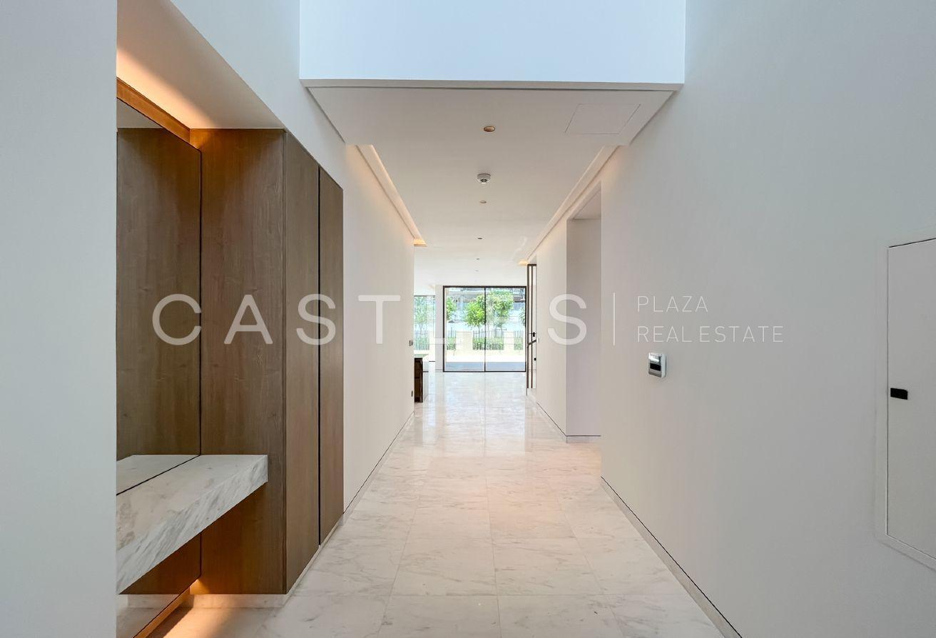 Brand New | Ready To Move In | Contemporary Style photo 6