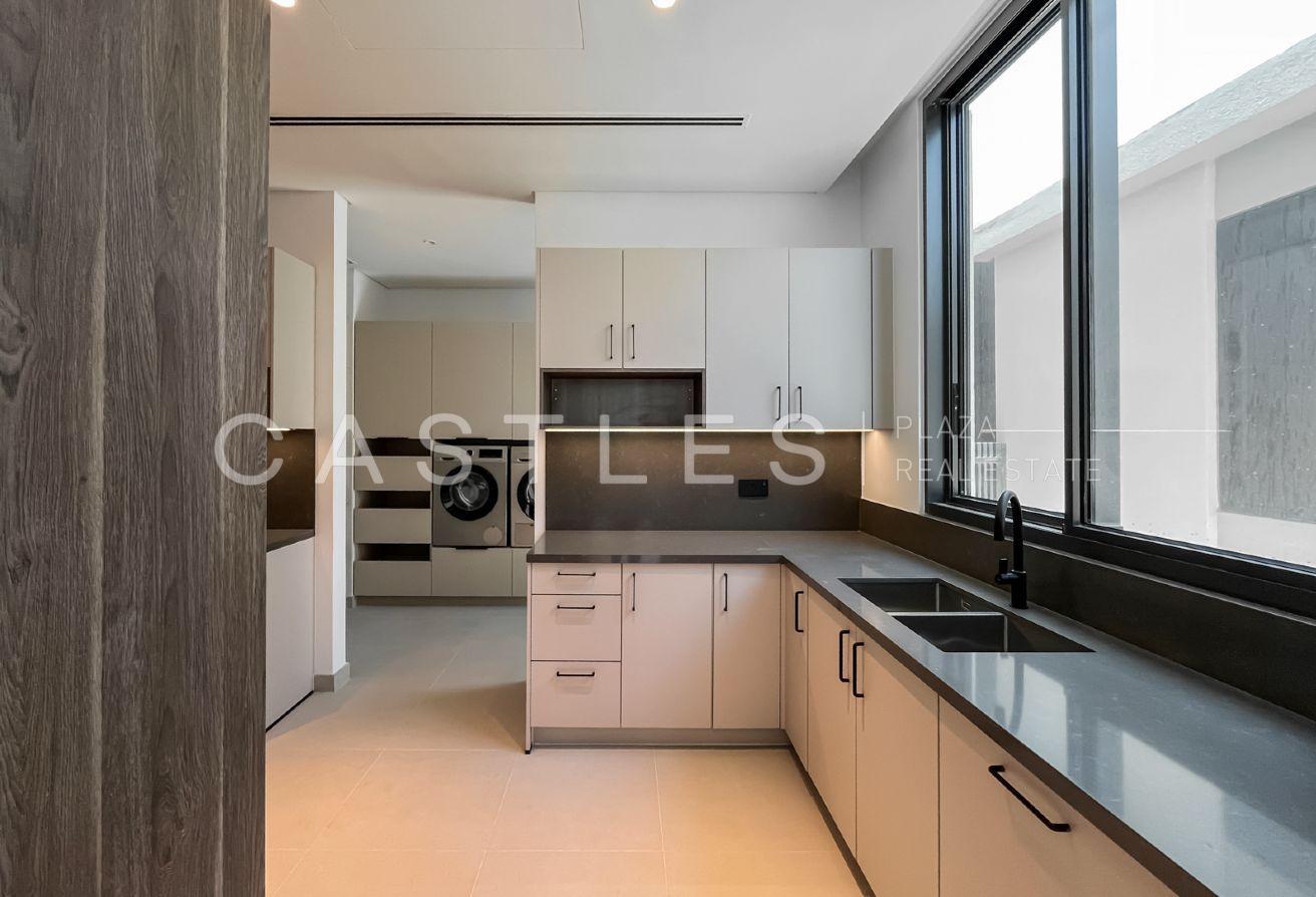 Brand New | Ready To Move In | Contemporary Style photo 4