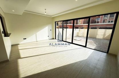 Townhouse - 3 - 3 for rent in Portofino - Damac Lagoons - Dubai