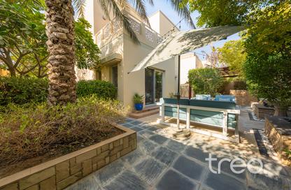 Villa - 3 - 3 for sale in Meadows 6 - Meadows - Dubai
