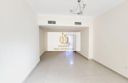 Apartment - 2 Bedrooms - 2 Bathrooms for rent in Al Hafeet Tower 7 - Al Nahda - Sharjah