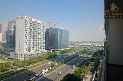 Apartment - 1 - 2 for rent in SOL Bay - Business Bay - Dubai