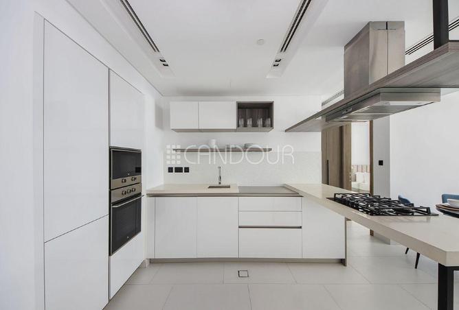 1BR Apt | Full Palm & Beach Views | Vacant — photo 3