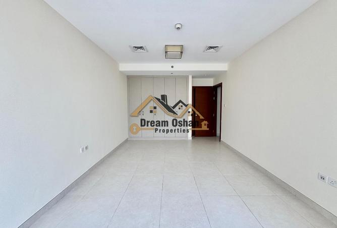 Spacious 2BR | Higher Floor | Prime Location 105K photo 3