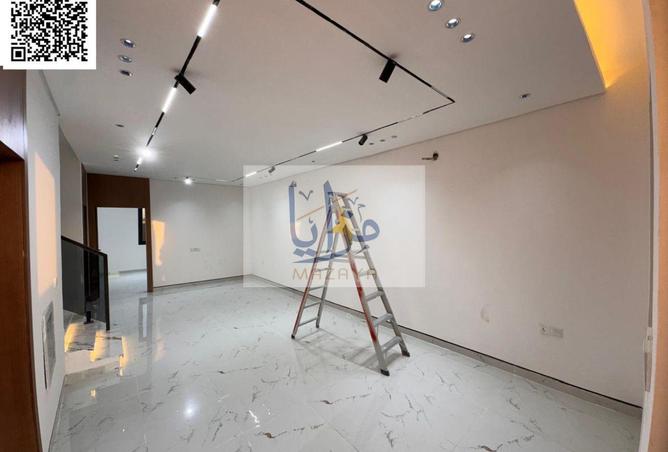 76981390 - Property Image 3