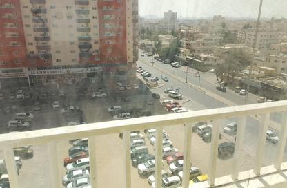 عمارة بالكامل - 8 غرف نوم - 8 حمامات للبيع في النعيمية - النعيمية - عجمان