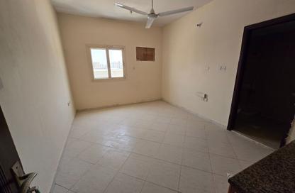 Apartment - Studio - 1 for rent in Fire Station Road - Muwaileh - Sharjah