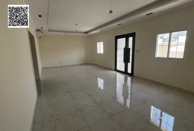 165604346 - Property Image 3