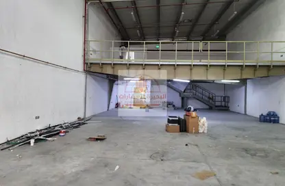 مستودع - استوديو - 1 حمام للايجار في 18 المنطقة الصناعية رقم - المنطقة الصناعية بالشارقة - الشارقة