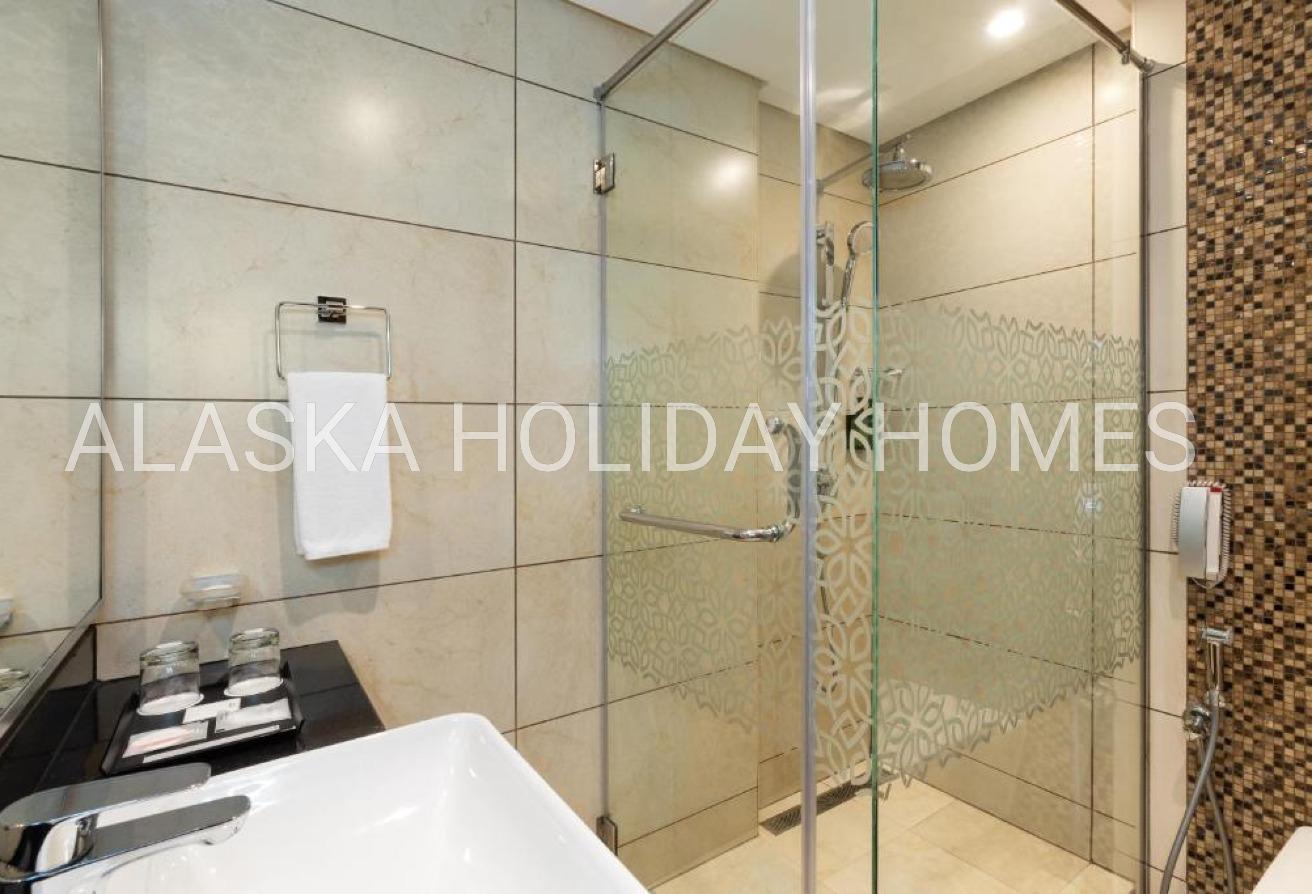 BEST DEAL | LOCATION | FURNISHED photo 4