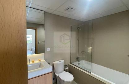 Apartment - 3 Bedrooms - 3 Bathrooms for rent in Dar Al Buteen 1 - Al Muraqqabat - Deira - Dubai