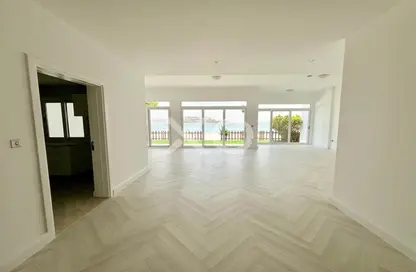 Villa - 5 Bedrooms - 6 Bathrooms for rent in Palma Residences - Palm Jumeirah - Dubai