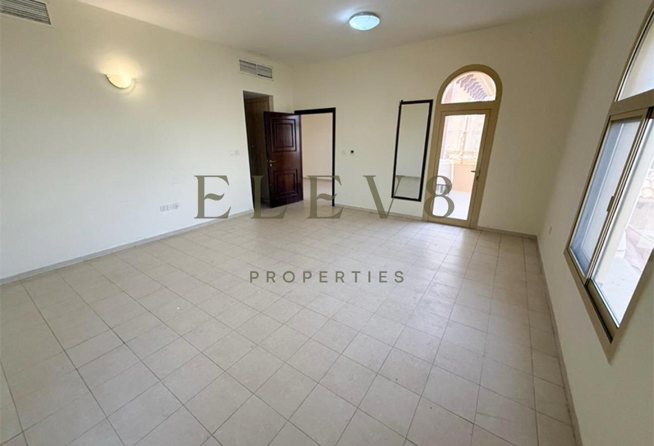 Independent 5BR Villa | Prime Living | Vacant photo 5