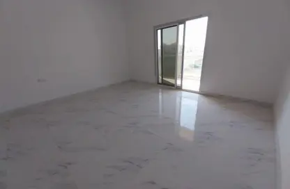 شقة - 1 حمام للايجار في الجرف الصناعية 2 - الجرف الصناعية - عجمان