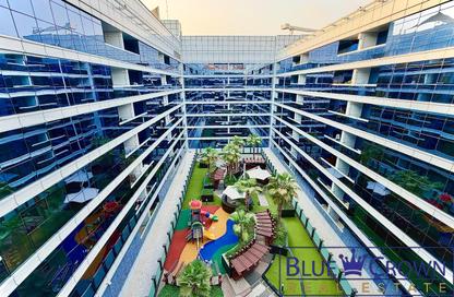 Apartment - 2 - 3 for rent in Golden Sands 14 - Al Mankhool - Bur Dubai - Dubai