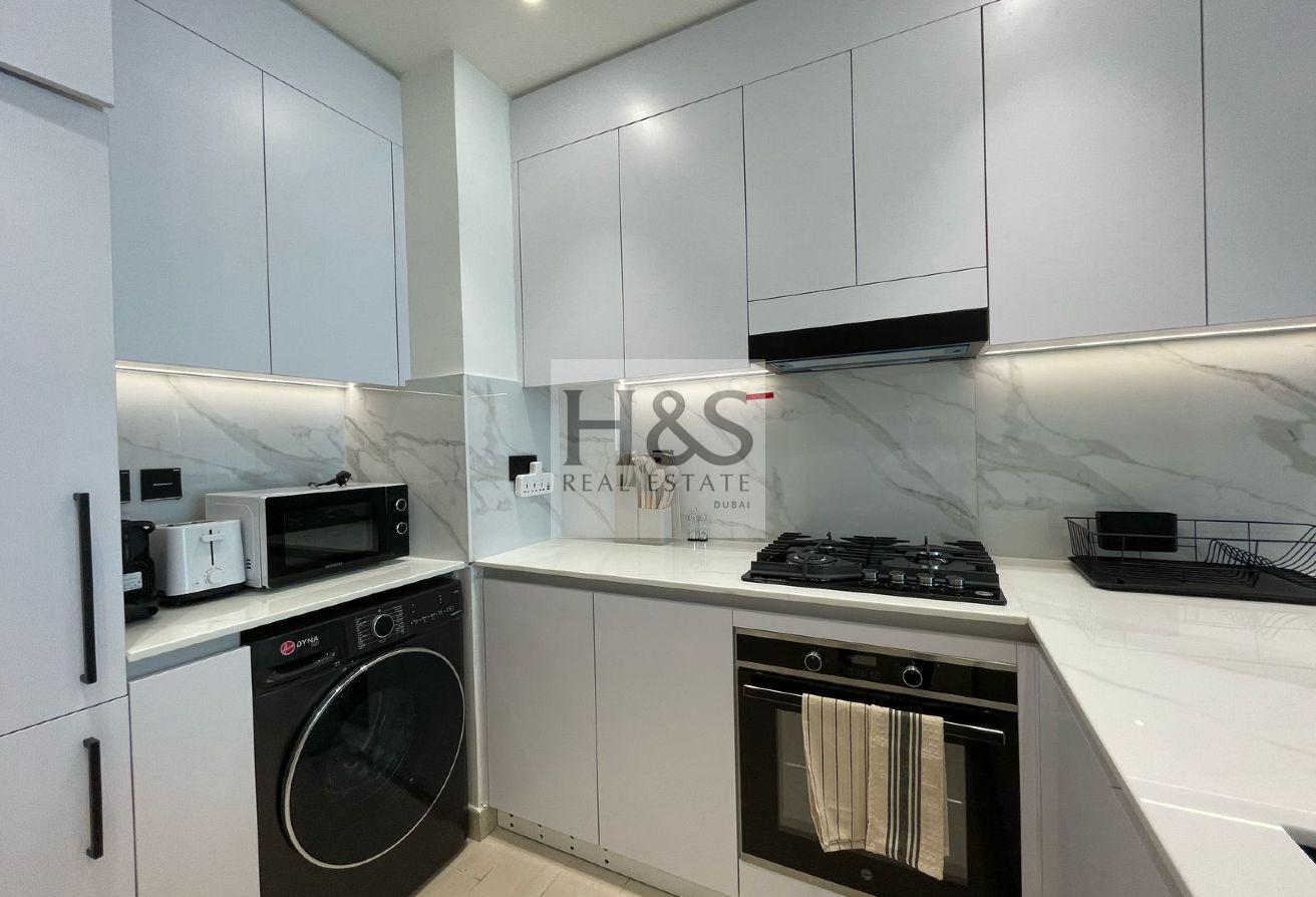 Furnished 1 BR | Kitchen Equipped | Mid Floor photo 8