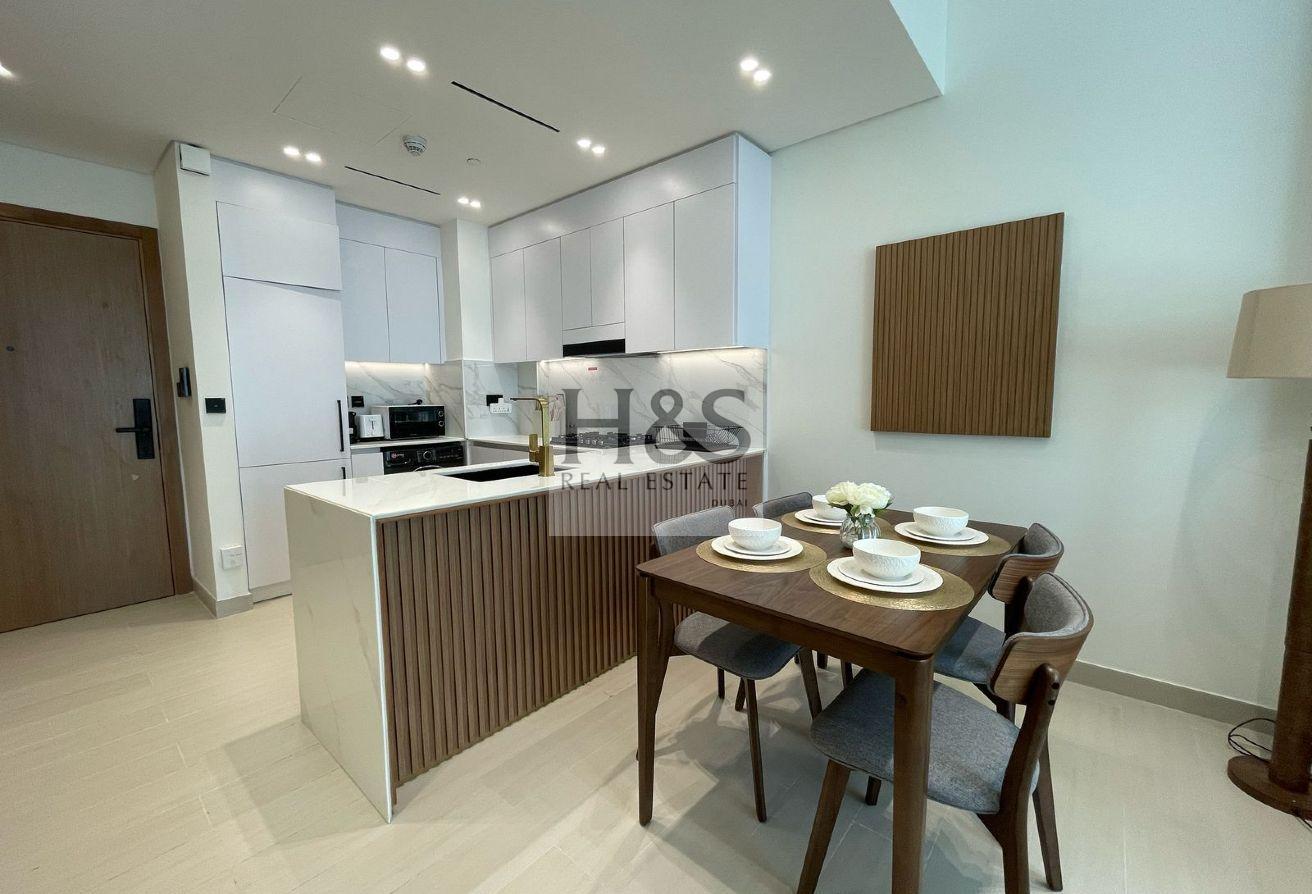 Furnished 1 BR | Kitchen Equipped | Mid Floor photo 5