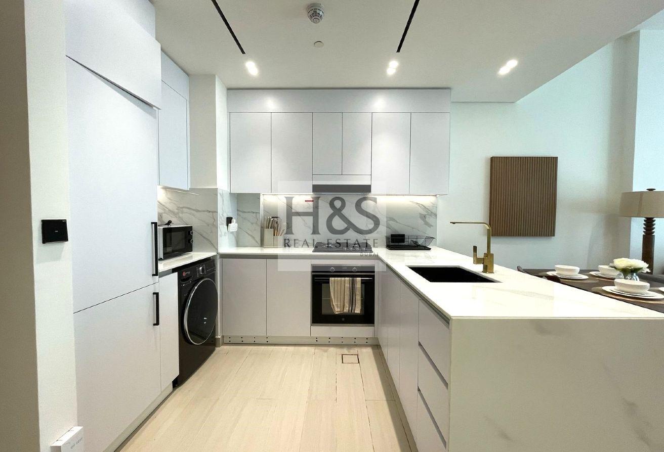Furnished 1 BR | Kitchen Equipped | Mid Floor photo 6
