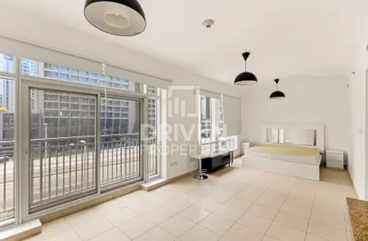 Apartment - Studio - 1 Bathroom for rent in Burj Views podium - Burj Views - Downtown Dubai - Dubai