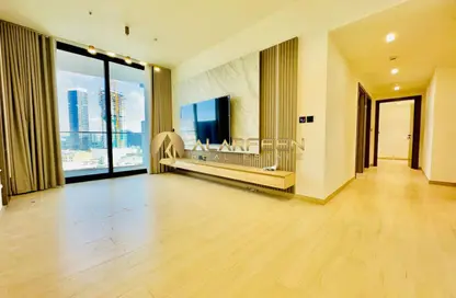 Apartment - 3 Bedrooms - 2 Bathrooms for rent in Binghatti Crest - District 13 - Jumeirah Village Circle - Dubai
