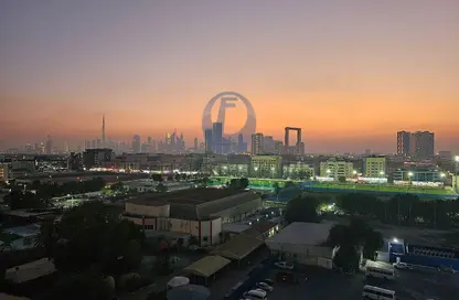 شقة - 3 غرف نوم - 4 حمامات للايجار في ميدان النصر - عود ميثاء - بر دبي - دبي