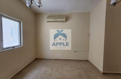 Apartment - 2 Bedrooms - 2 Bathrooms for rent in Muwailih Building - Muwaileh - Sharjah