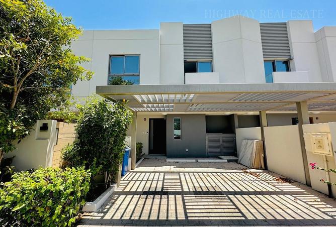 98716606 - Property Main Image