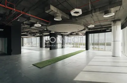 طابق كامل - استوديو - 2 حمامات للايجار في كورنيش راس الخيمة - رأس الخيمة