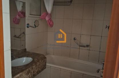 Apartment - Studio - 1 Bathroom for rent in Al Khan 5 building - Al Khan - Sharjah Apartment - Studio - 1 Bathroom for rent in Al Khan 5 building - Al Khan - Sharjah