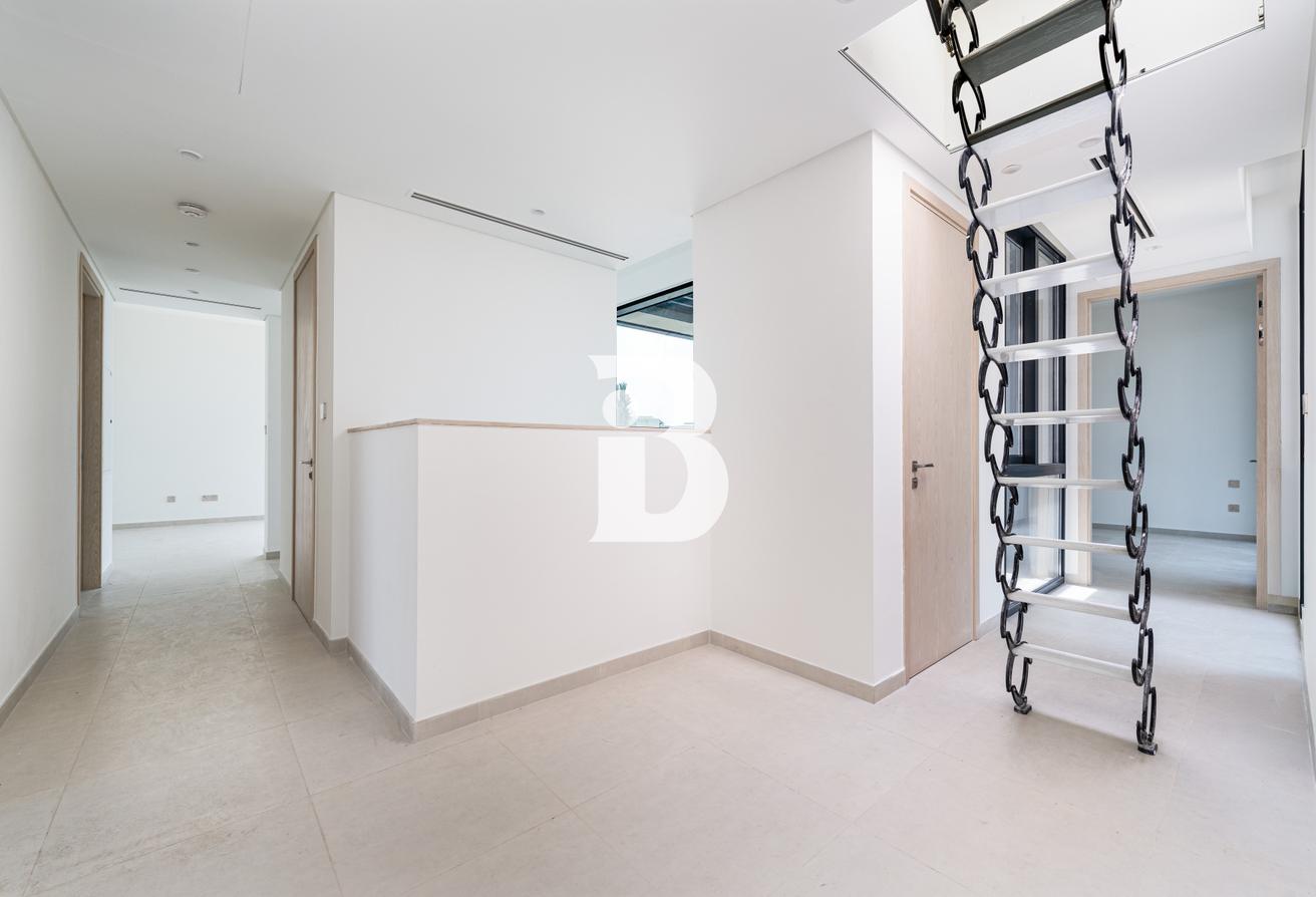 5 Bedroom Villa | Near to park | Multiple options photo 18