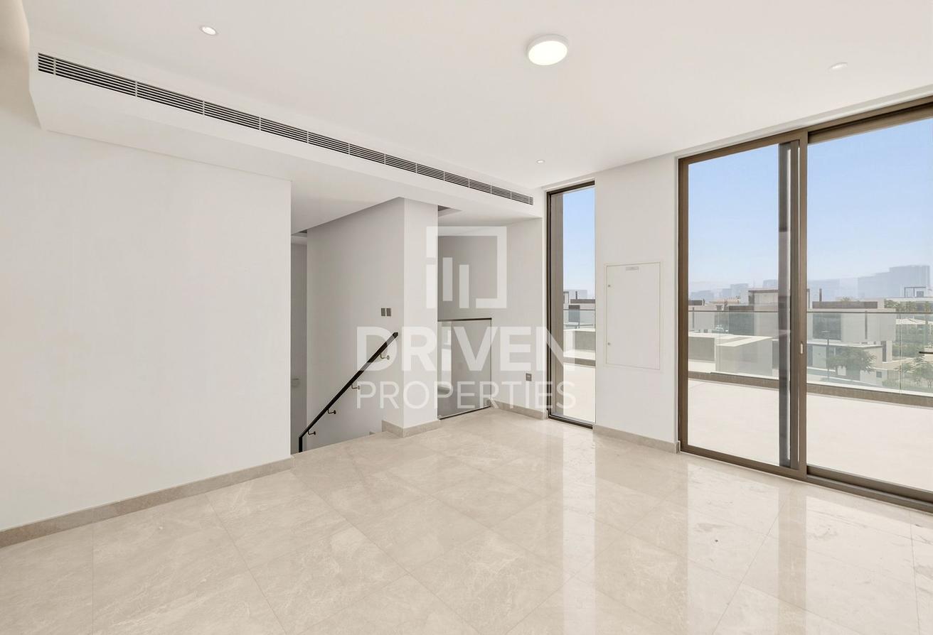 Landscaped | Corner Unit | Park Facing Villa photo 9