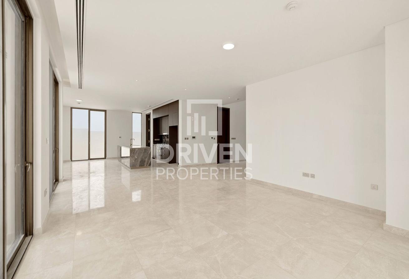 Landscaped | Corner Unit | Park Facing Villa photo 4