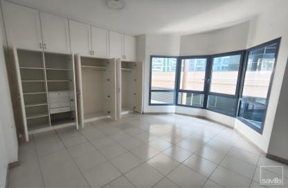 Apartment - 3 - 4 for rent in Al Majaz 1 - Al Majaz - Sharjah