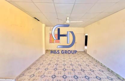 Villa - 3 Bedrooms - 3 Bathrooms for rent in Al Sabkha - Al Riqqa - Sharjah