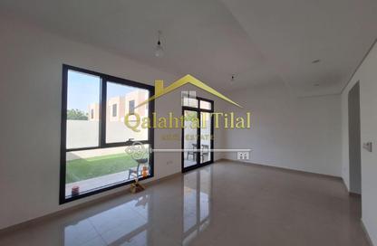 Townhouse - 2 - 3 for rent in Nasma Residence - Al Tai - Sharjah